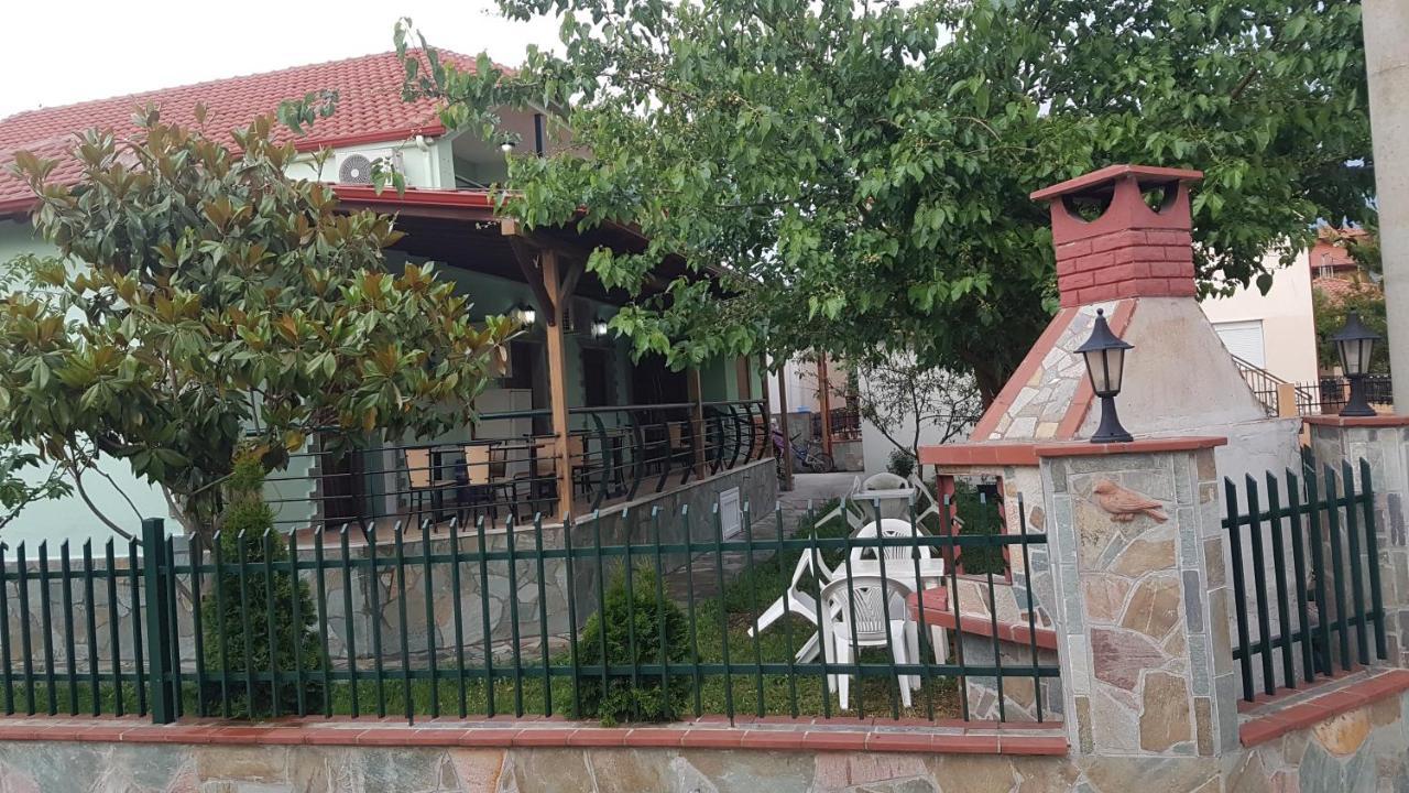 Villa Relax Nea Vrasna Exterior foto